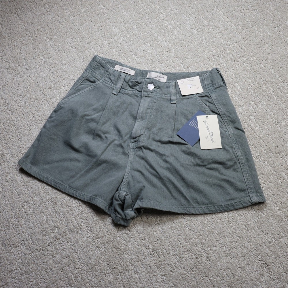 Universal Thread Womens High Rise Pleated Shorts Green Size 4 NWT